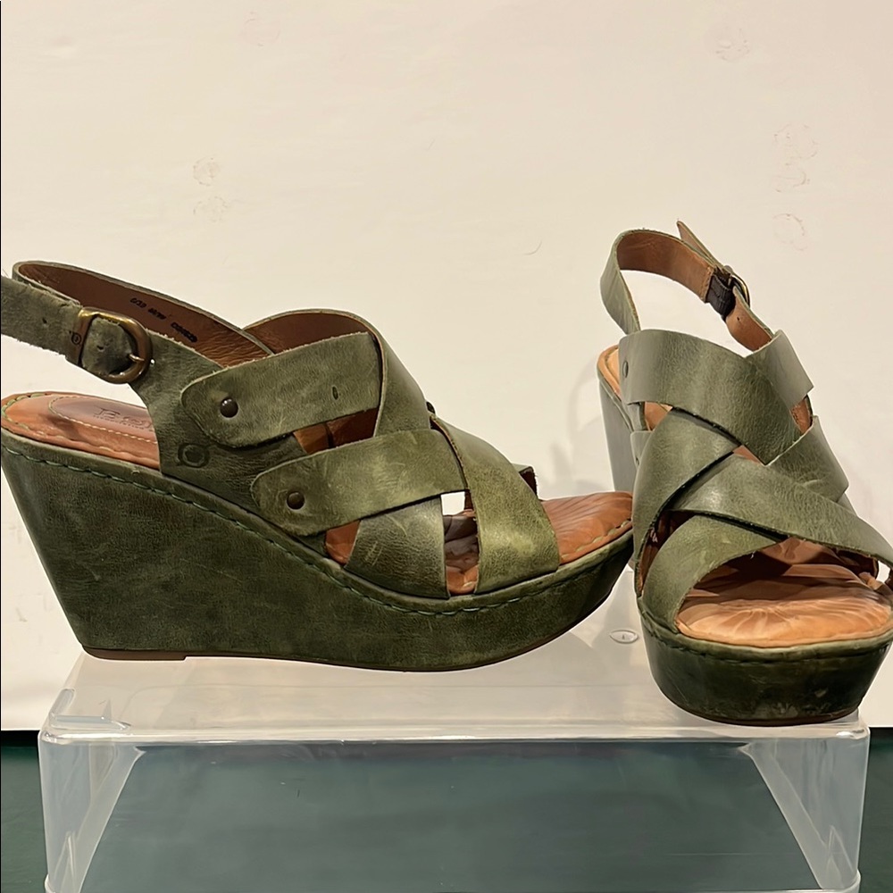 Born Green Wedge Sandals with Strappy Design